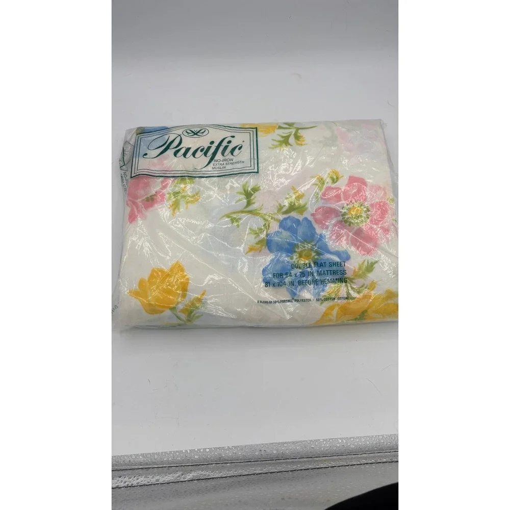 Pacific Flat Sheet Double Full White Floral Anemones Vintage No Iron Muslin